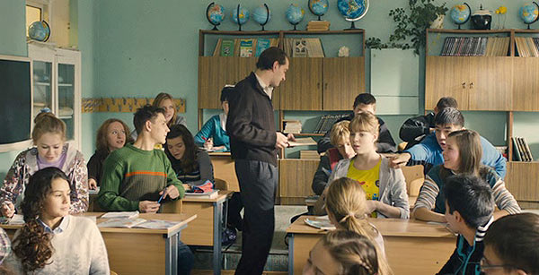 кадр из фильма Географ глобус пропил